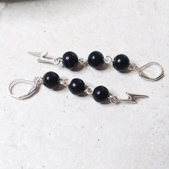 Thunder & Lightning! Sexy! Beaded! Black + Silver! Thunderbolt Dangle Earrings - Picture 1 of 6